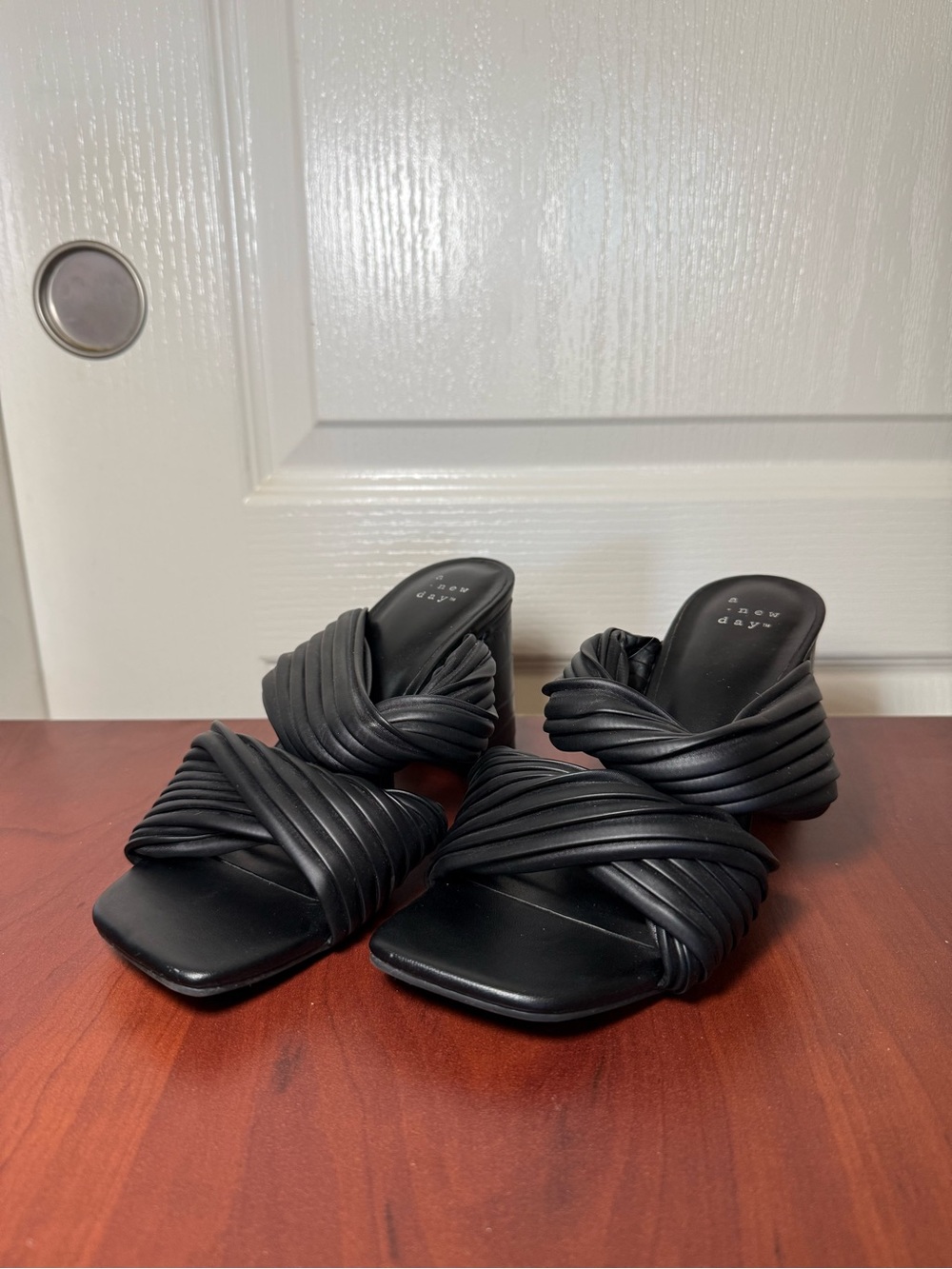 a new day Black Strappy Knot Block Heeled Sandals Size 6